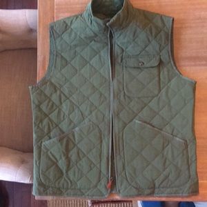 Vineyard vines quilted vest. Men’s xl